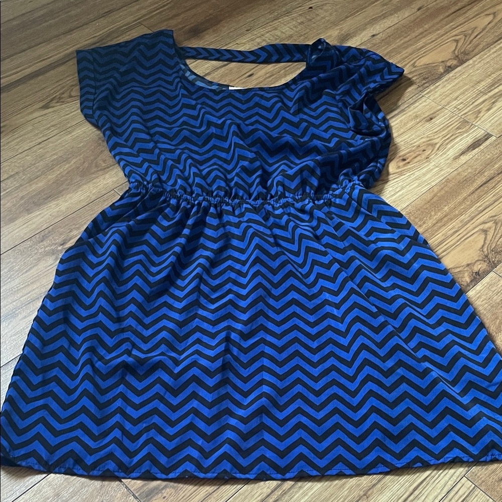 Pink Rose Blue and Black Chevron Dress 5/$85​